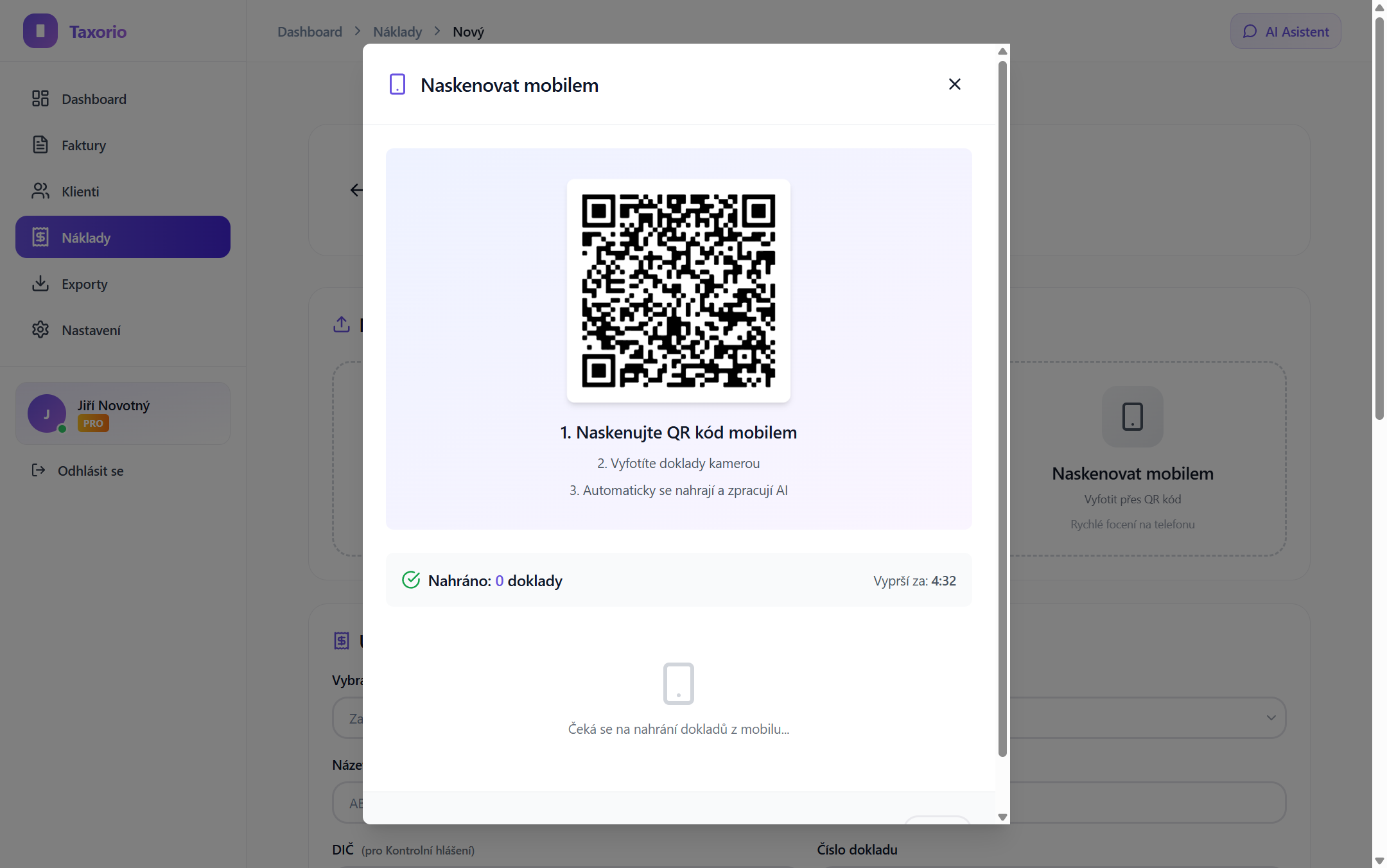 QR kód pro mobilní skenování v Taxoriu — platný 5 minut, automatické zpracování dokladů přes AI